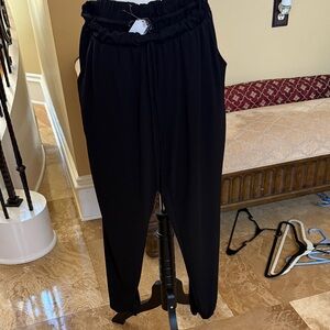 Elegant Black soft no wrinkle travel Women's Joggers